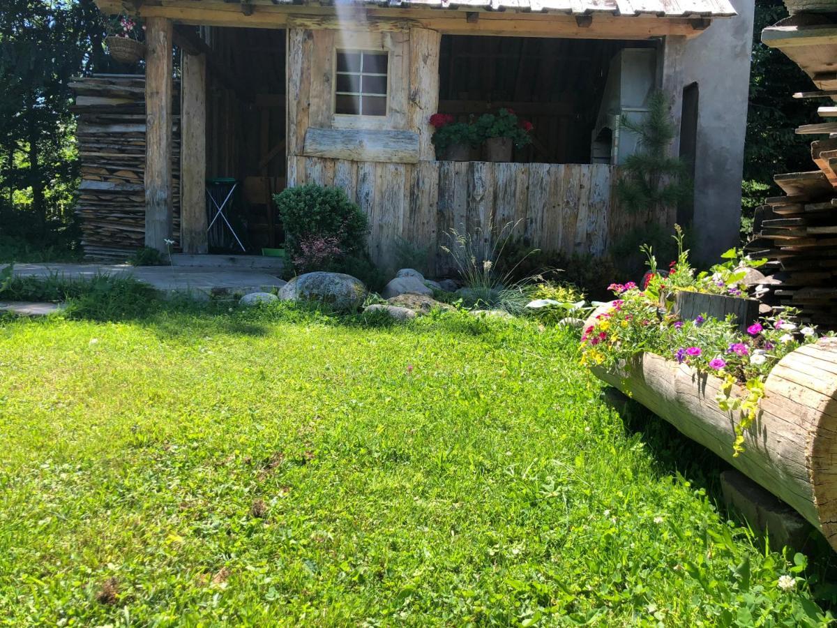 Biole Izby Apartamento Chocholow Exterior foto
